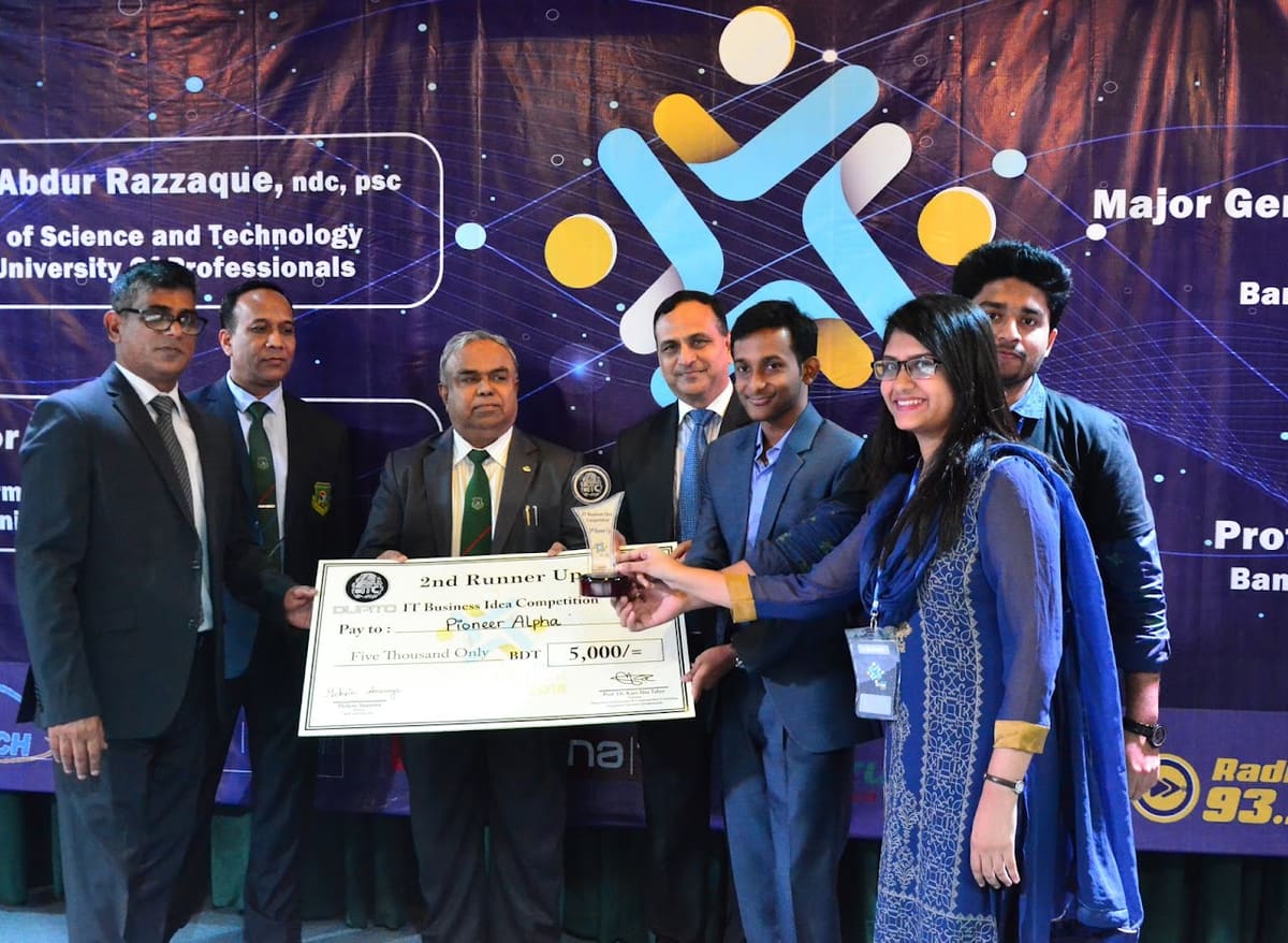 Prize giving on stage at BUP ICT Fest 2018